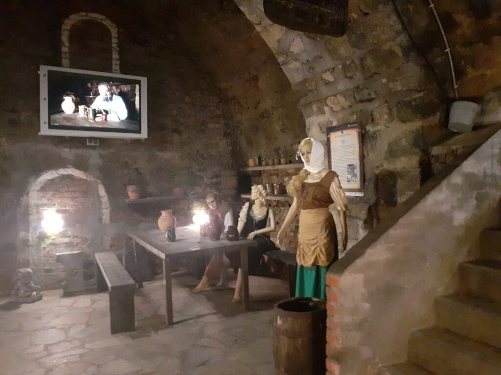 In den unterirdischen Gängen der Altstadt von Glatz (Klodzko).