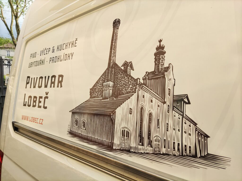 Wir besuchen die Brauerei in Lobec.