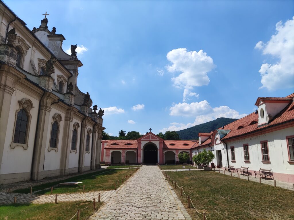 Einstiges Zisterzienserkloster Osek.